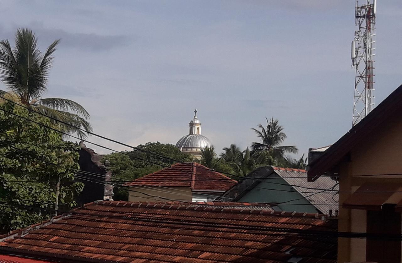 Jaffna Premier Inn Екстериор снимка