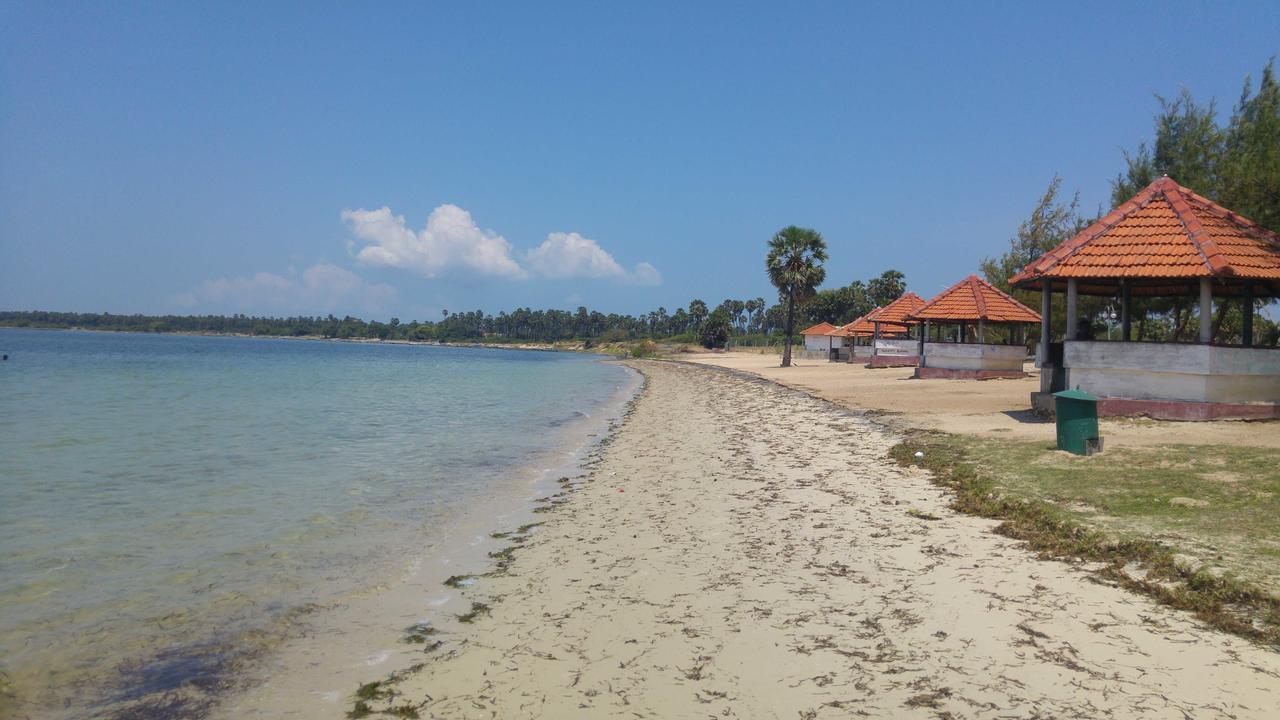 Jaffna Premier Inn Екстериор снимка