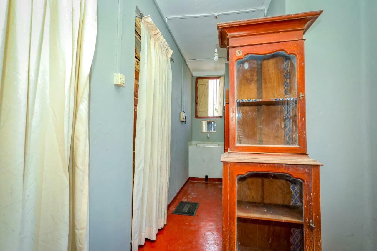 Jaffna Premier Inn Екстериор снимка