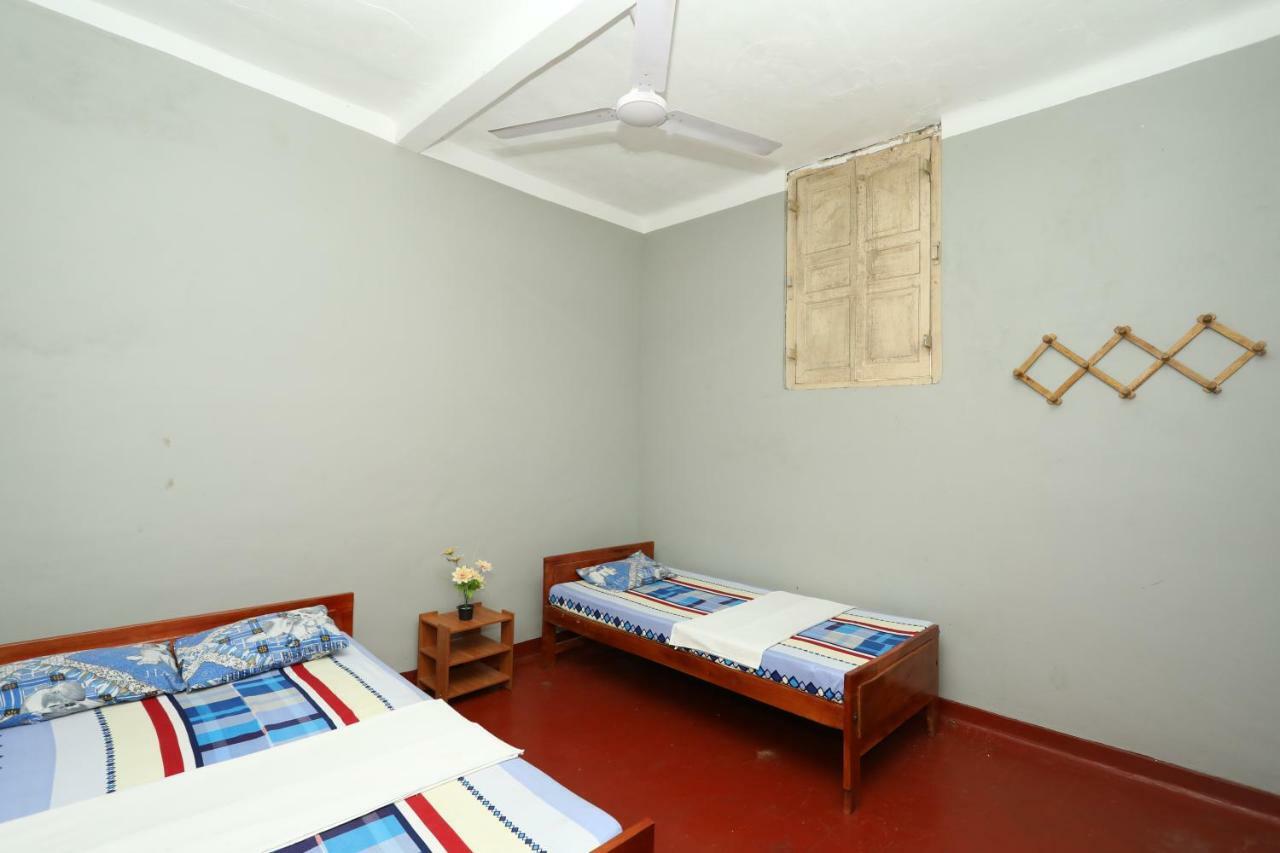 Jaffna Premier Inn Екстериор снимка