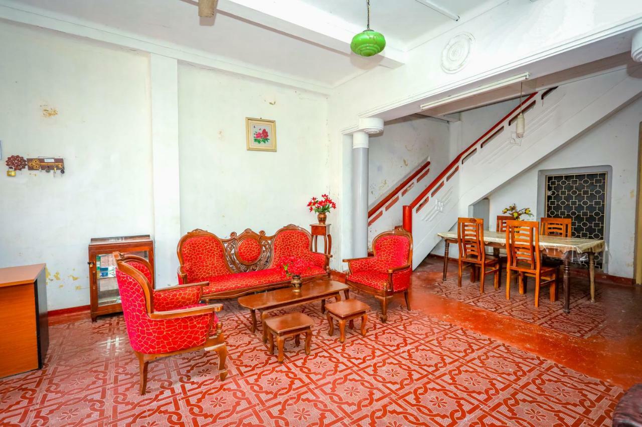 Jaffna Premier Inn Екстериор снимка
