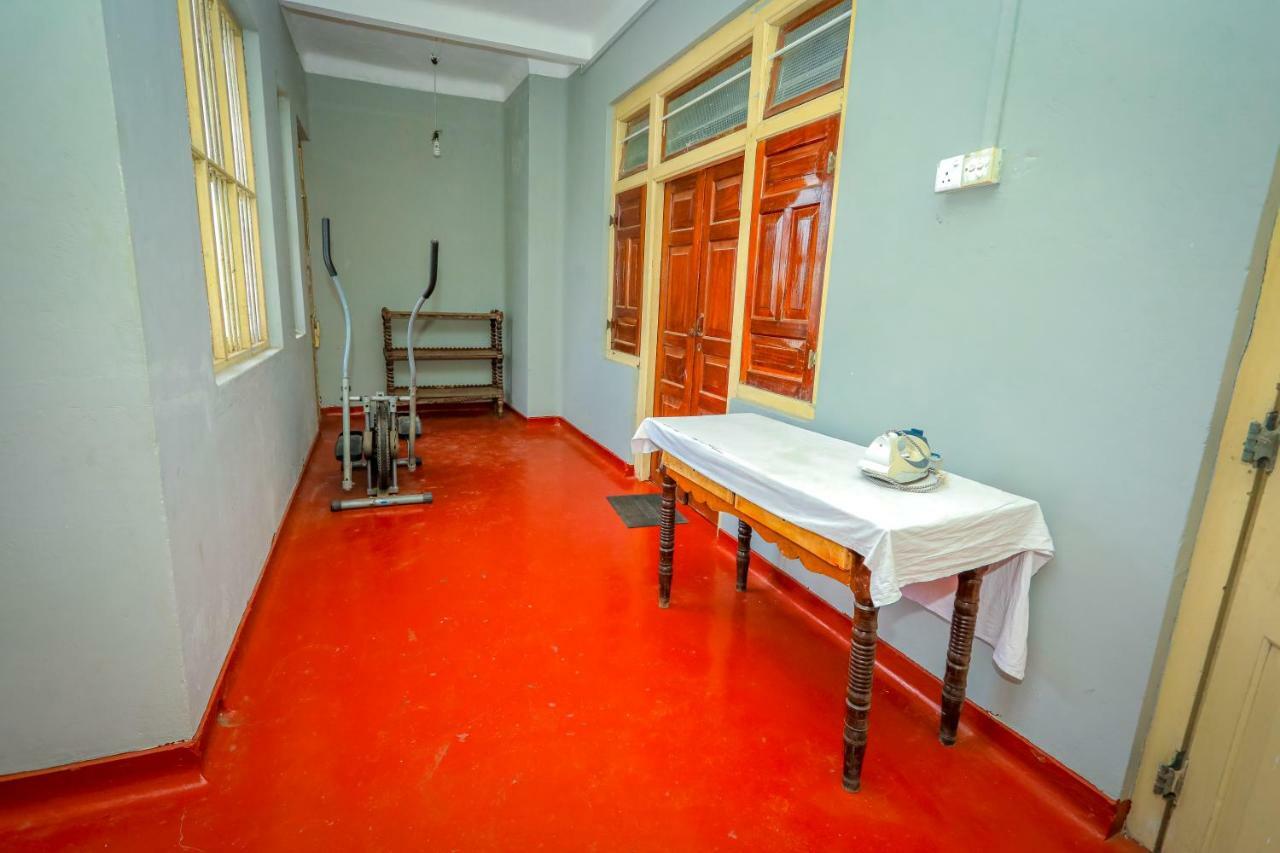 Jaffna Premier Inn Екстериор снимка