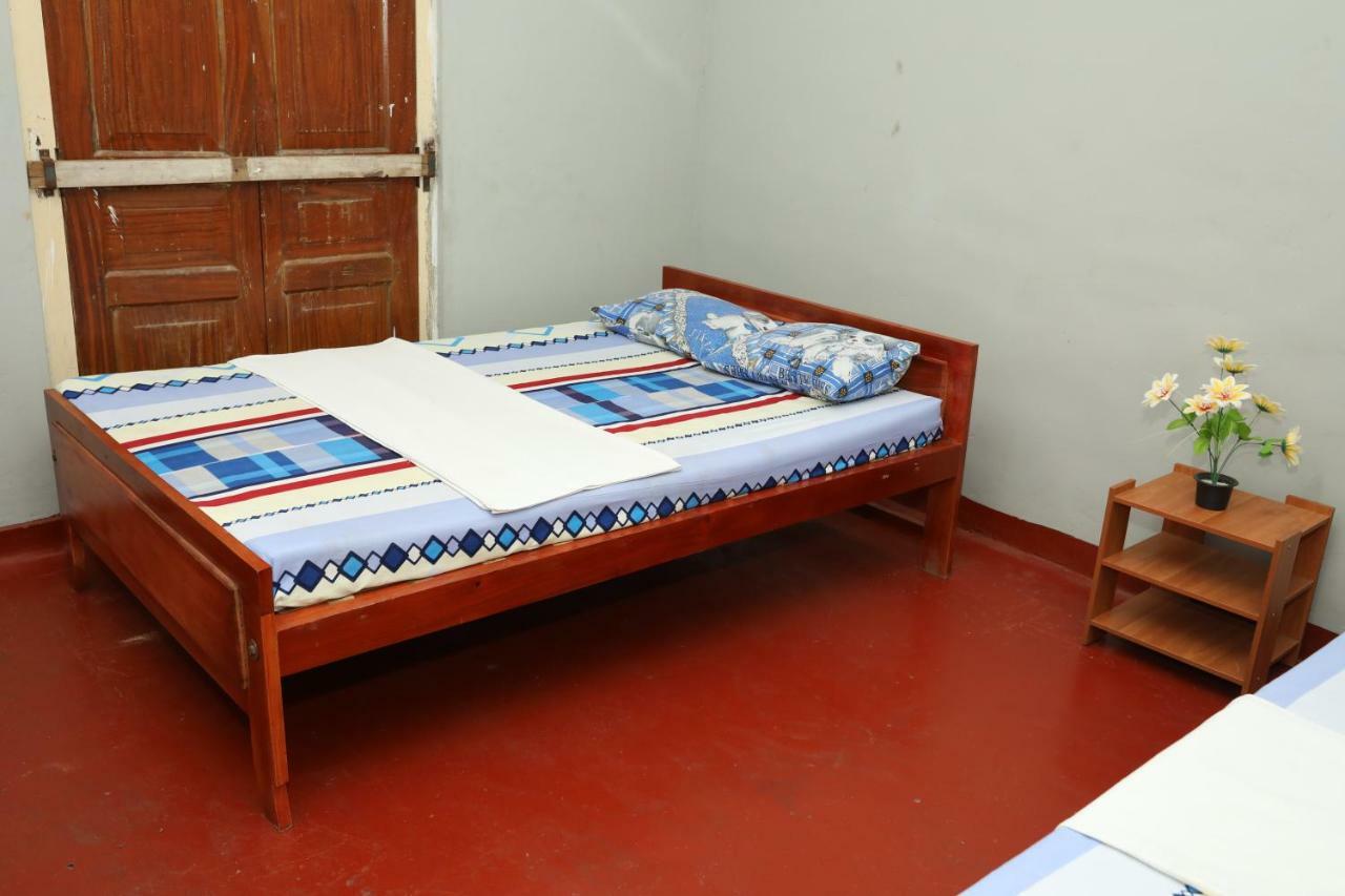 Jaffna Premier Inn Екстериор снимка