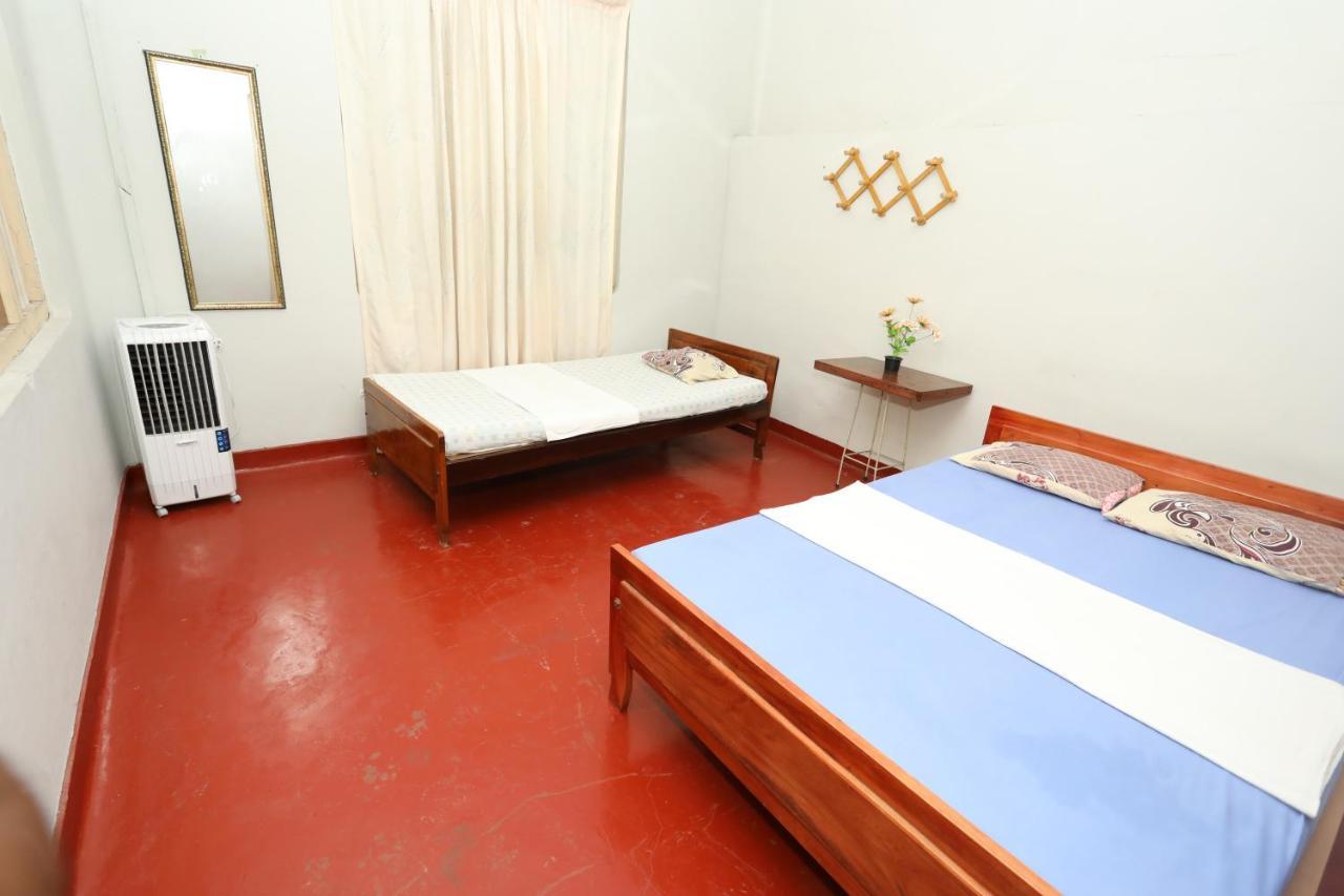 Jaffna Premier Inn Екстериор снимка